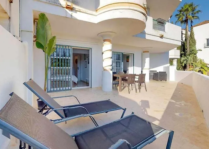 Gran Terraza Con Piscina Junto A Mijas Golf