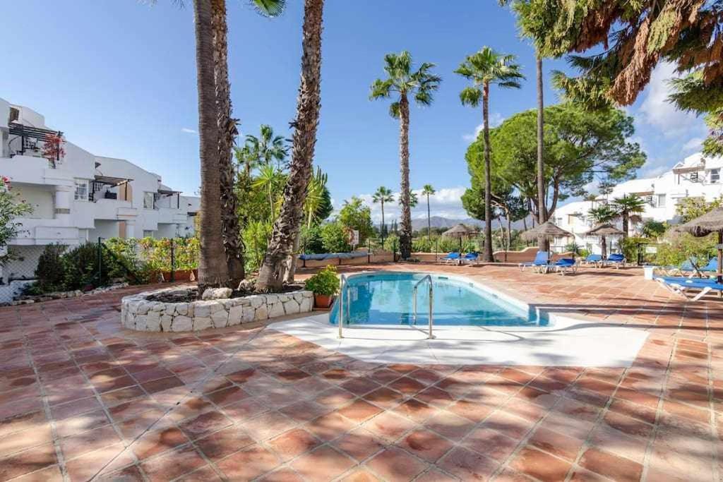 Gran Terraza Con Piscina Junto A Mijas Golf Huoneisto *
